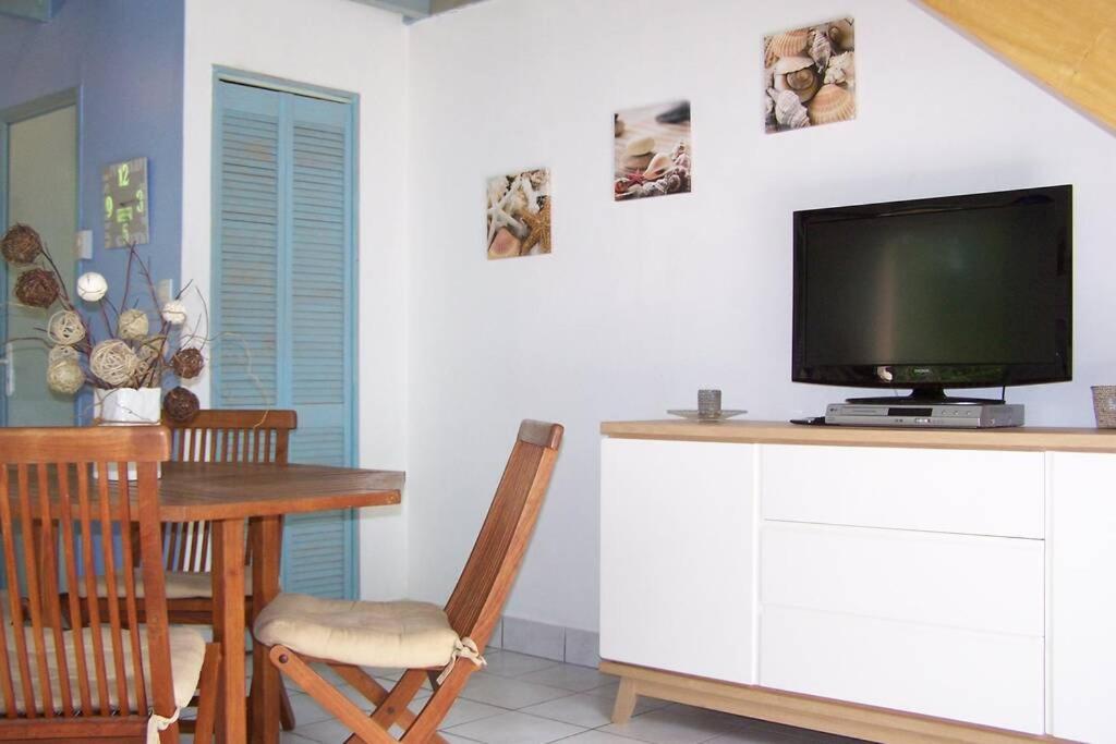 Maison Avec Jardin Clos. Animaux Acceptes - Wifi - Proche Plages De La Trinite Sur Mer Et Carnac 外观 照片